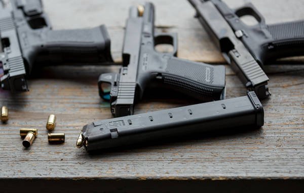 Magazynek polimerowy do pistoletu Glock - 9x19 mm - 33 naboje UTG 3