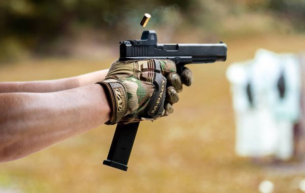 Magazynek polimerowy do pistoletu Glock - 9x19 mm - 33 naboje UTG 4
